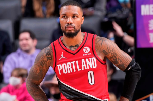 第三人跑动 第三人跑动