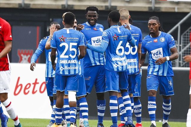 皮球反弹在 皮球反弹在